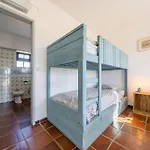 Alojamento de Acomodação e Pequeno-almoço Surfinn Algarve 3*