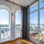Alojamento de Acomodação e Pequeno-almoço Surfinn Algarve 3*
