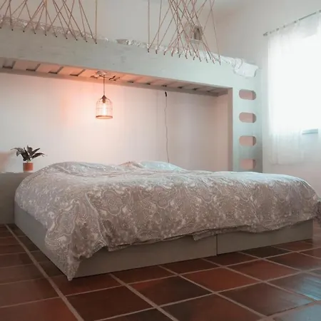Surfinn Algarve Bed & Breakfast